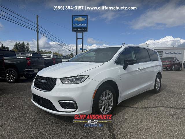 2024 Chrysler Pacifica Touring L in Bright White Clea — front three-quarter view